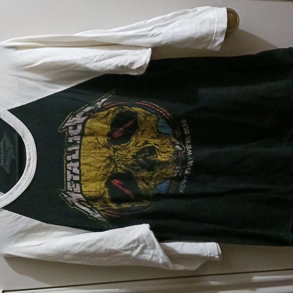 Metallica Jersey t-shirt. Medium Wear-ever I may roam.